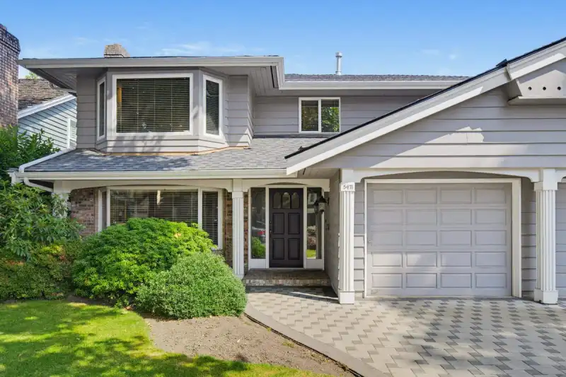5471 WOODPECKER DRIVE - photo 4 of 40