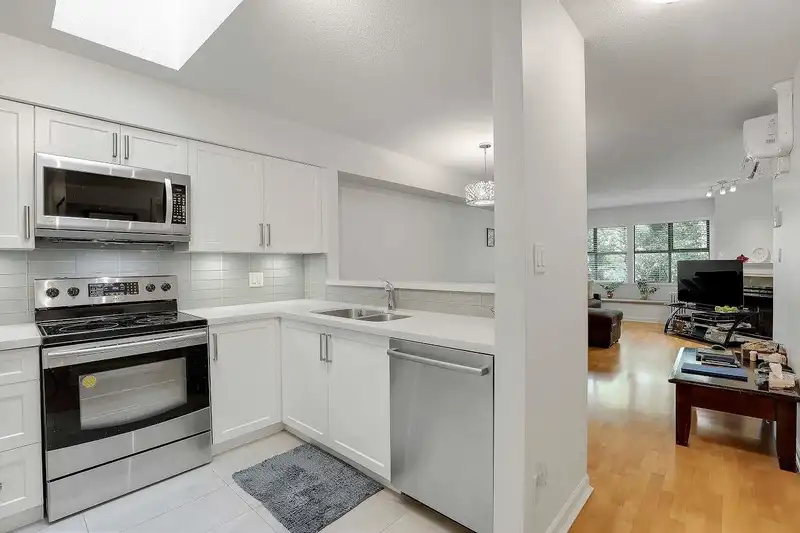 PH6A 7025 STRIDE AVENUE - photo 2 of 28