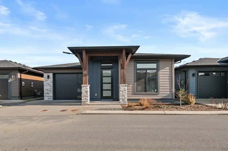 15 45875 SOUTH SUMAS ROAD - photo 1 of 25