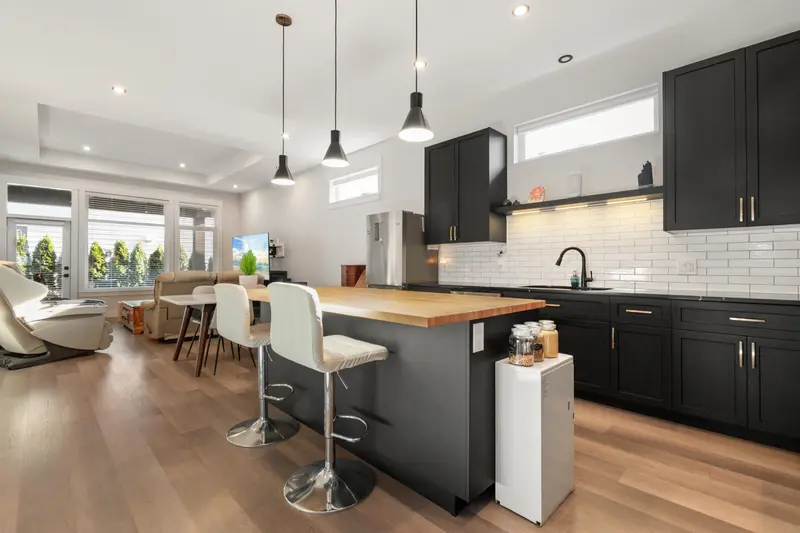 15 45875 SOUTH SUMAS ROAD - photo 2 of 25