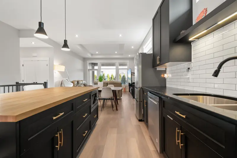 15 45875 SOUTH SUMAS ROAD - photo 3 of 25