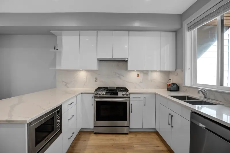 51 16511 WATSON DRIVE - photo 2 of 25