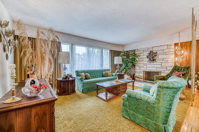 896 E 56TH AVENUE - photo 3 of 22
