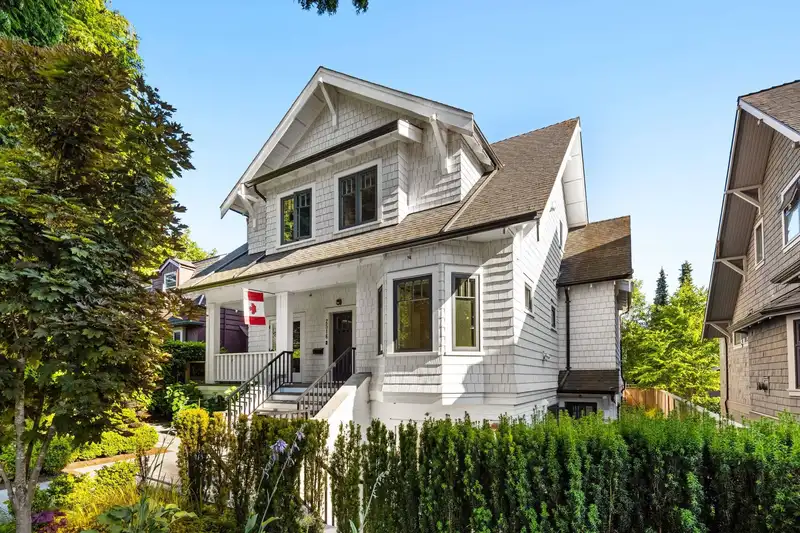 2518 W 3RD AVENUE - photo 1 of 39
