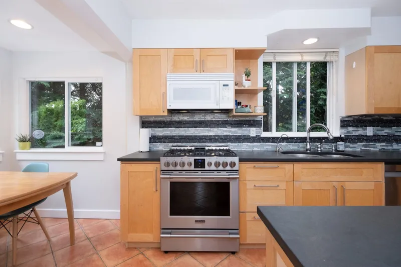 1075 GLADWIN DRIVE - photo 3 of 25