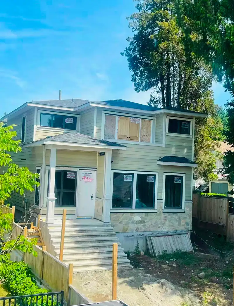 102 765 EDGAR AVENUE - photo 1 of 5