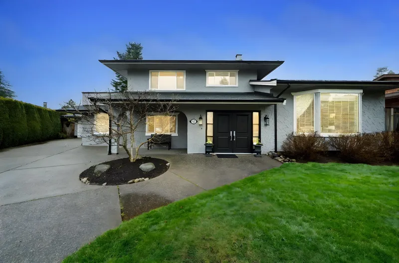 515 ERIN PLACE - photo 2 of 25