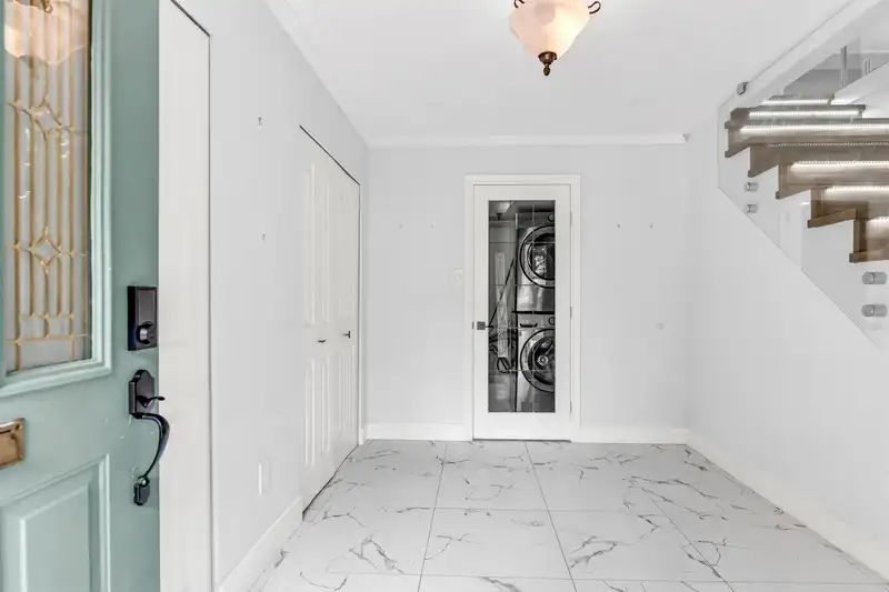 20431 40B AVENUE - photo 3 of 35