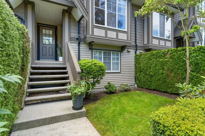 18 7233 HEATHER STREET - photo 3 of 33