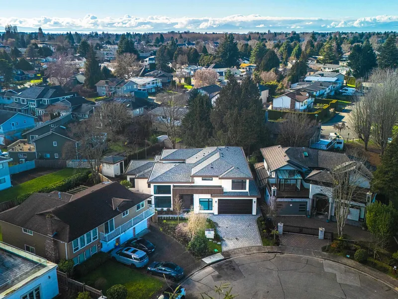 10780 REYNOLDS DRIVE - photo 3 of 25