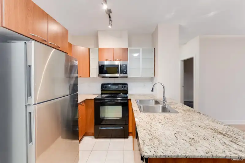 422 4078 KNIGHT STREET - photo 2 of 22