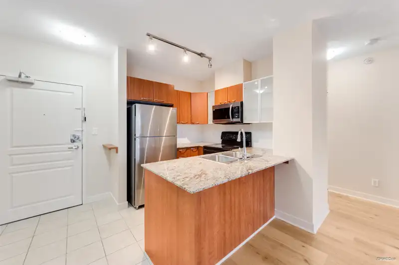 422 4078 KNIGHT STREET - photo 3 of 22