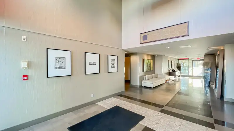 303 750 W 12TH AVENUE - photo 2 of 11