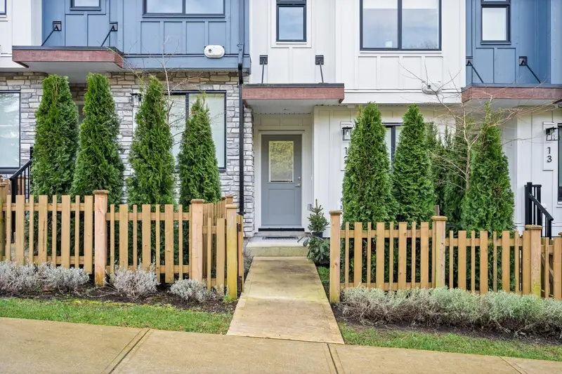 12 1871 165A STREET - photo 3 of 25