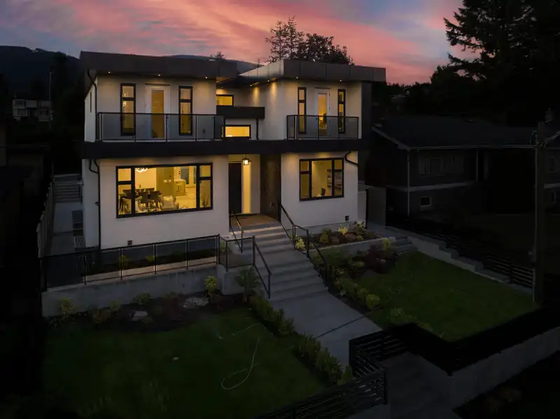 214 W 24TH STREET - photo 2 of 40