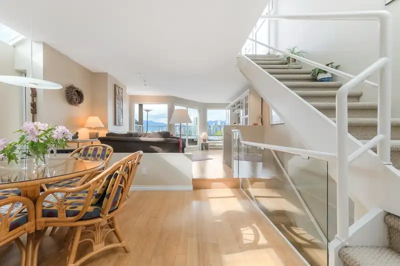 1223 W 8TH AVENUE - photo 2 of 38