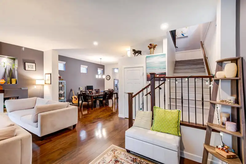 3380 WATKINS AVENUE - photo 3 of 40