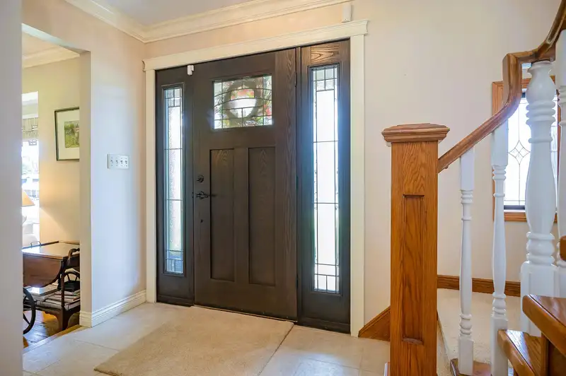 9072 GAY STREET - photo 4 of 39