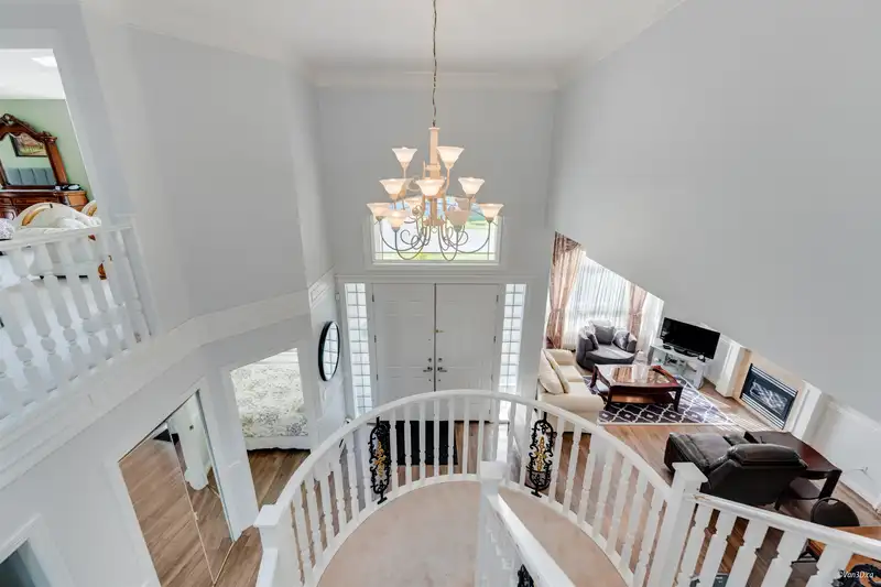 12114 98 AVENUE - photo 3 of 30