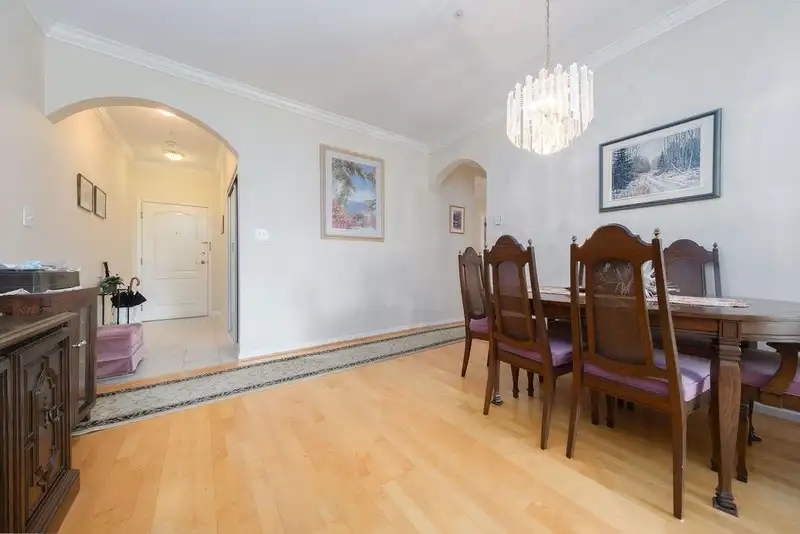 307 5262 OAKMOUNT CRESCENT - photo 3 of 35