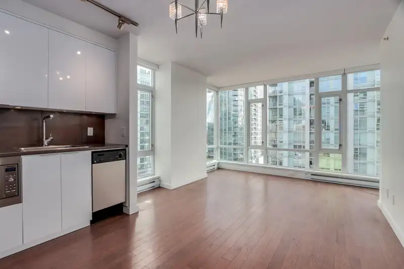 1115 161 W GEORGIA STREET - photo 2 of 29