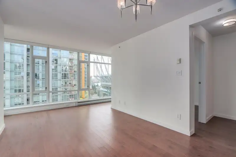 1115 161 W GEORGIA STREET - photo 4 of 29