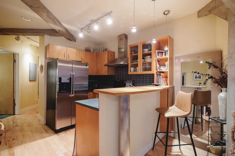 210 1216 HOMER STREET - photo 4 of 25