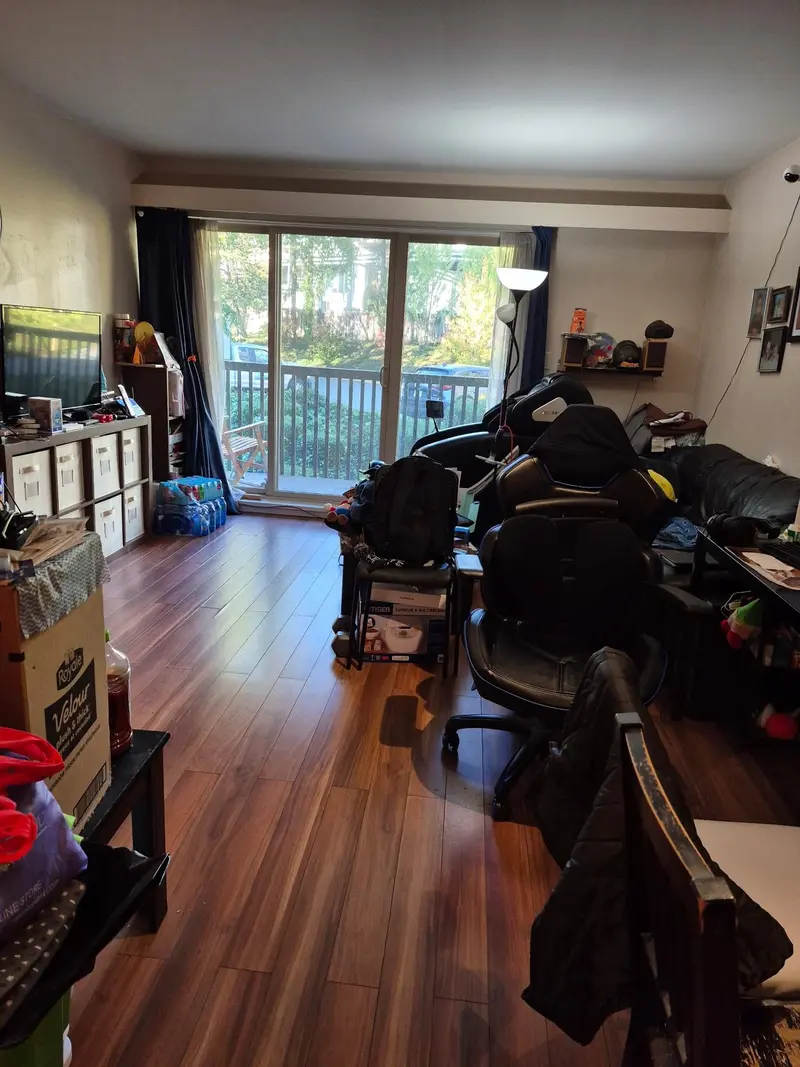 208 9847 MANCHESTER DRIVE - photo 4 of 5