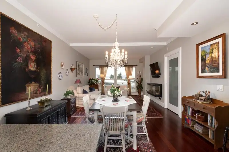 21 1180 25TH STREET - photo 2 of 40