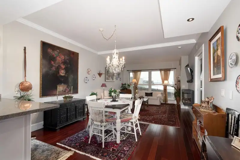 21 1180 25TH STREET - photo 3 of 40