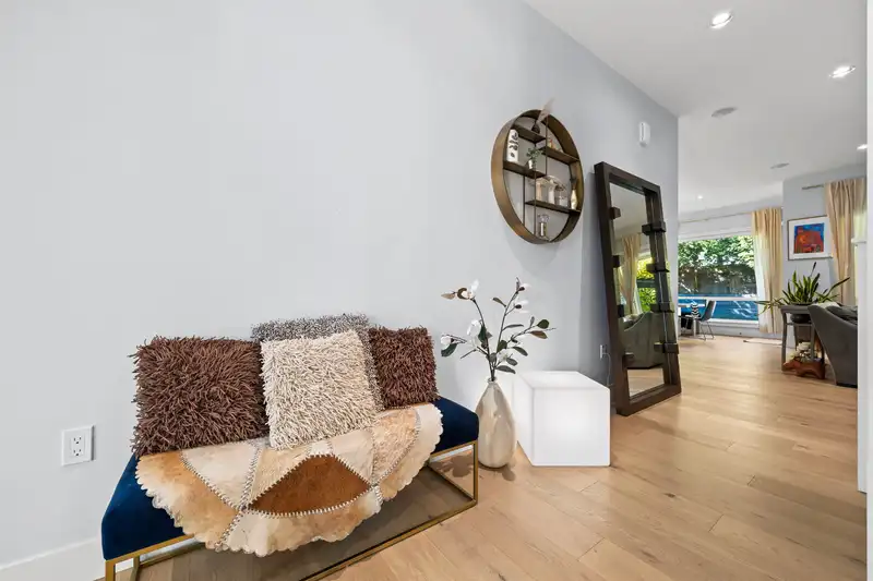 16735 17A AVENUE - photo 3 of 32