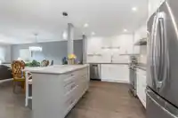 225 2451 GLADWIN ROAD - thumbnail 3
