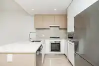606 567 CLARKE ROAD - thumbnail 5