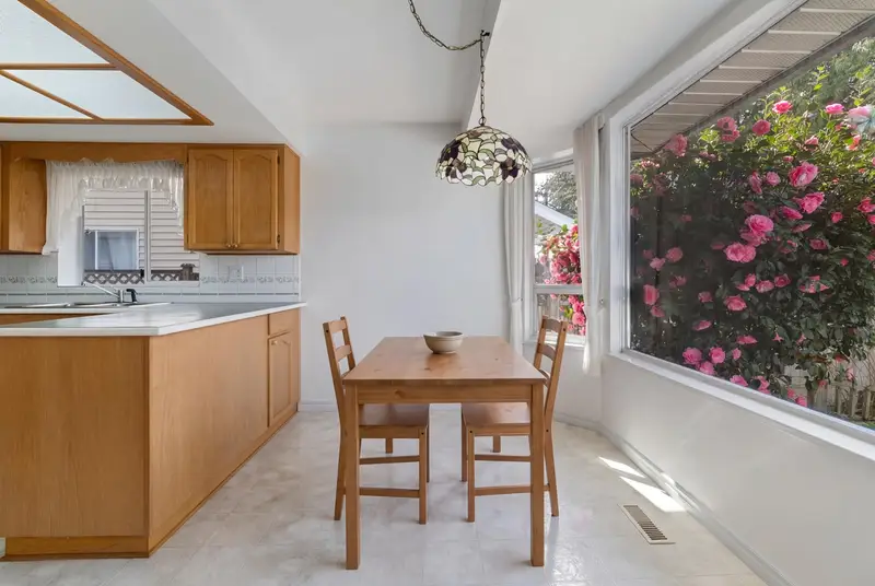 1143 163B STREET - photo 3 of 18