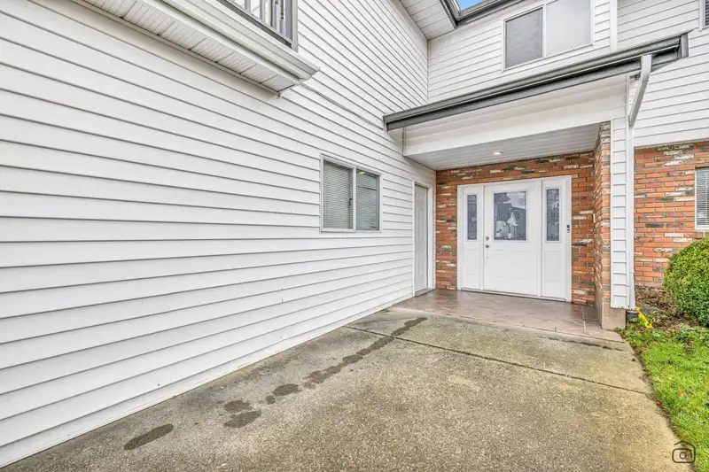 3766 NICOLA STREET - photo 4 of 29