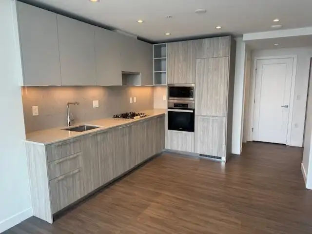 3205 6699 DUNBLANE AVENUE - photo 1 of 16
