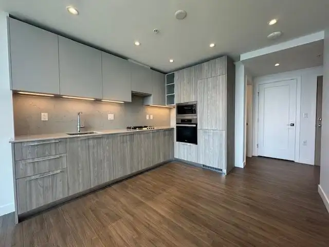 3205 6699 DUNBLANE AVENUE - photo 3 of 16