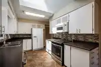 3896 ELMWOOD STREET - thumbnail 9