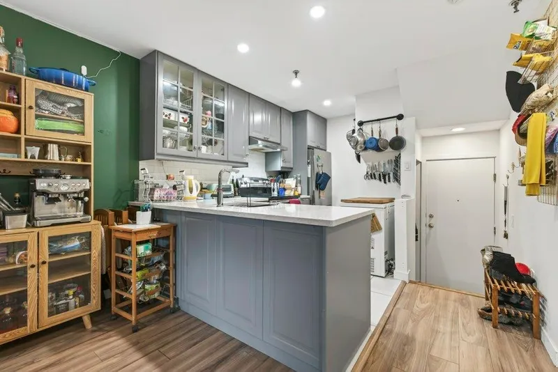 103 2333 ETON STREET - photo 2 of 25