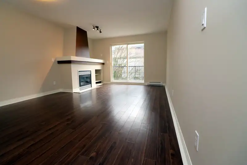 84 1561 BOOTH AVENUE - photo 2 of 14