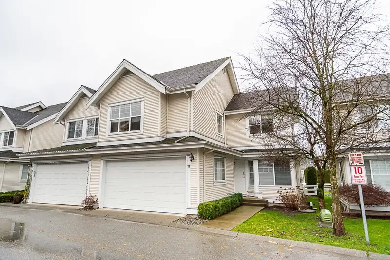 75 17097 64 AVENUE - photo 1 of 36