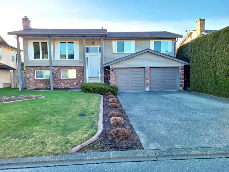 3655 NANAIMO CRESCENT - photo 1 of 36