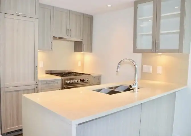 2204 5665 BOUNDARY ROAD - photo 3 of 21