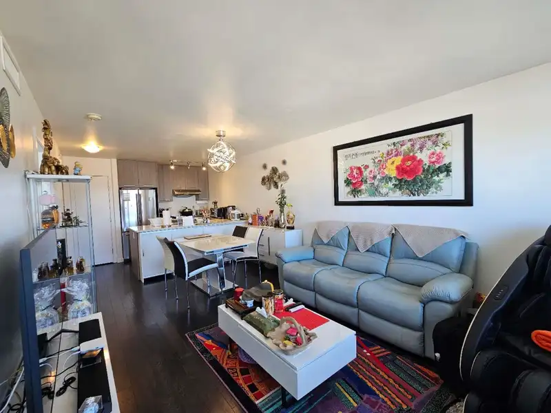 610 7708 ALDERBRIDGE WAY - photo 2 of 33