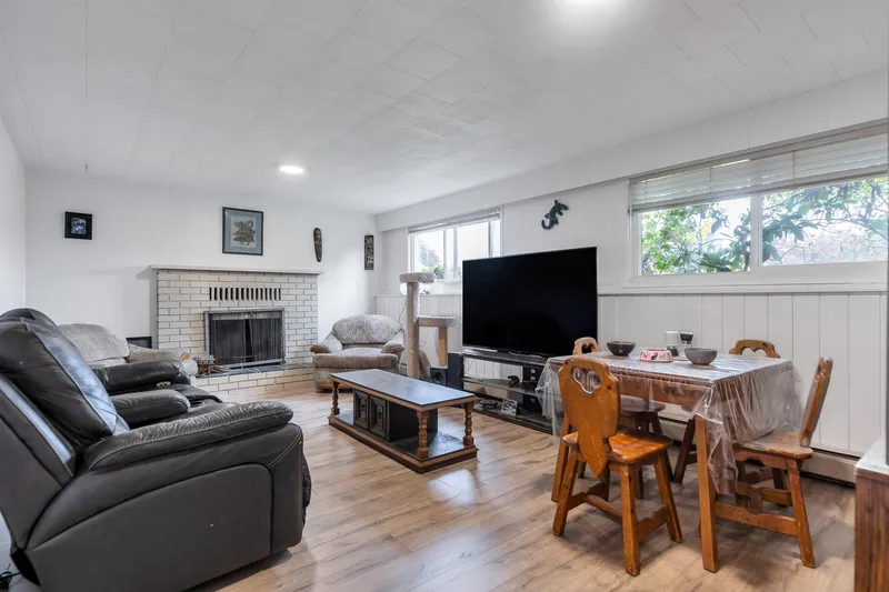 32670 AVALON CRESCENT - photo 4 of 25