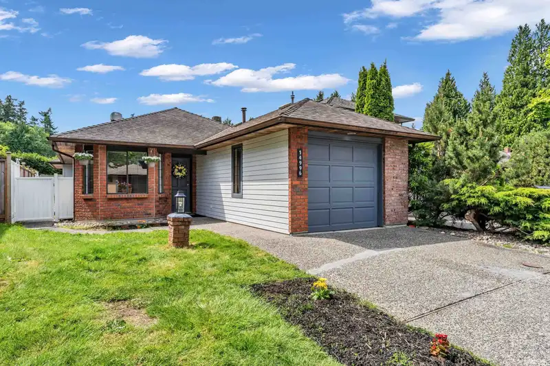 14996 SOUTHMERE CLOSE - photo 3 of 20