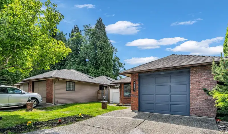 14996 SOUTHMERE CLOSE - photo 4 of 20