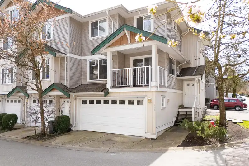 100 12711 64 AVENUE - photo 1 of 33