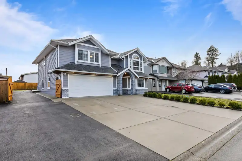 31954 SAMUEL COURT - photo 1 of 40