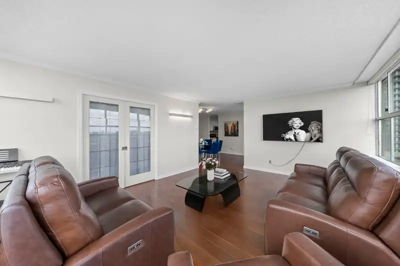 1002 11920 80 AVENUE - photo 3 of 40
